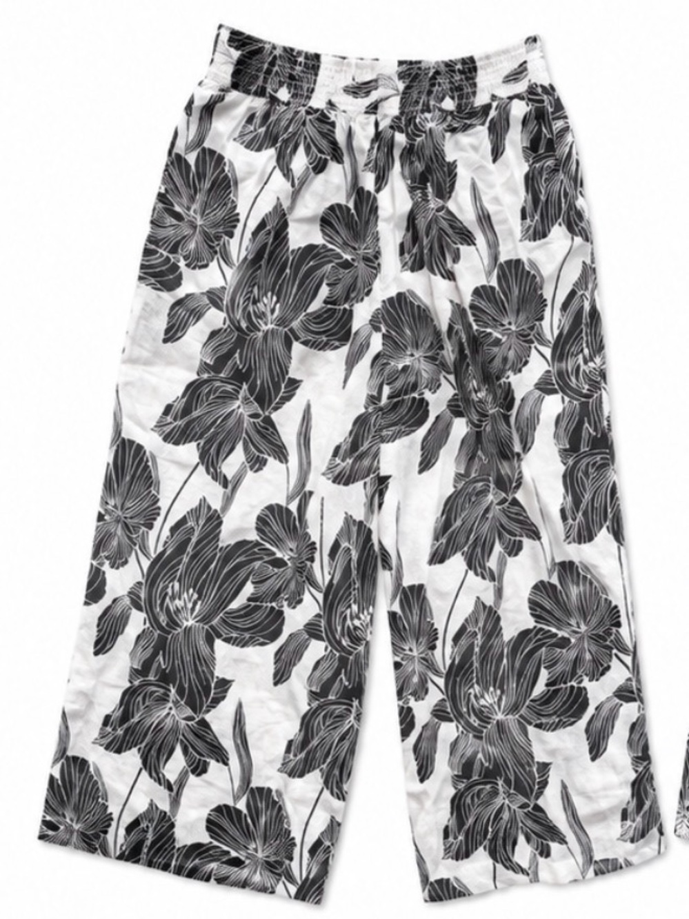 Tahari Black & White Floral Wide-Leg Pants